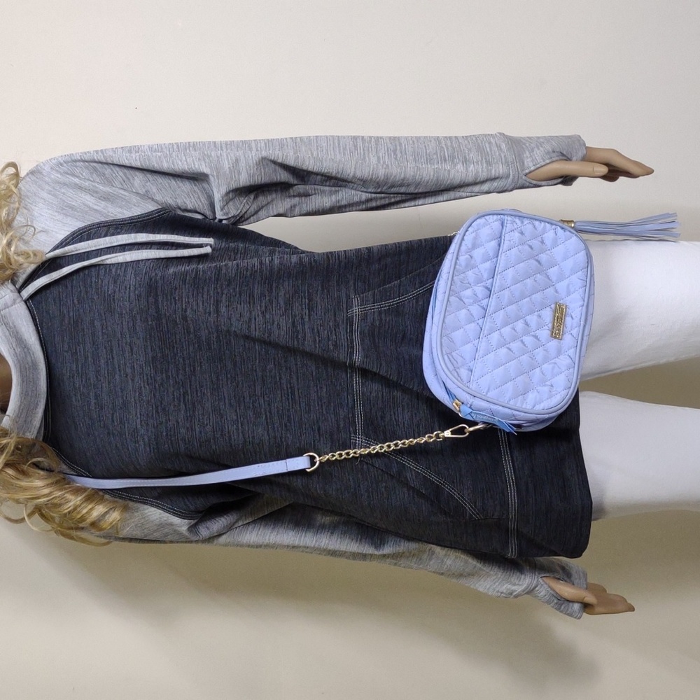 Simply Southern Quilted periwinkle crossbody with gold tone chain and hardware